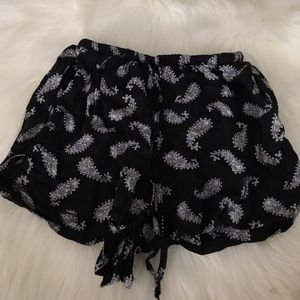 Brandy Melville loose shorts